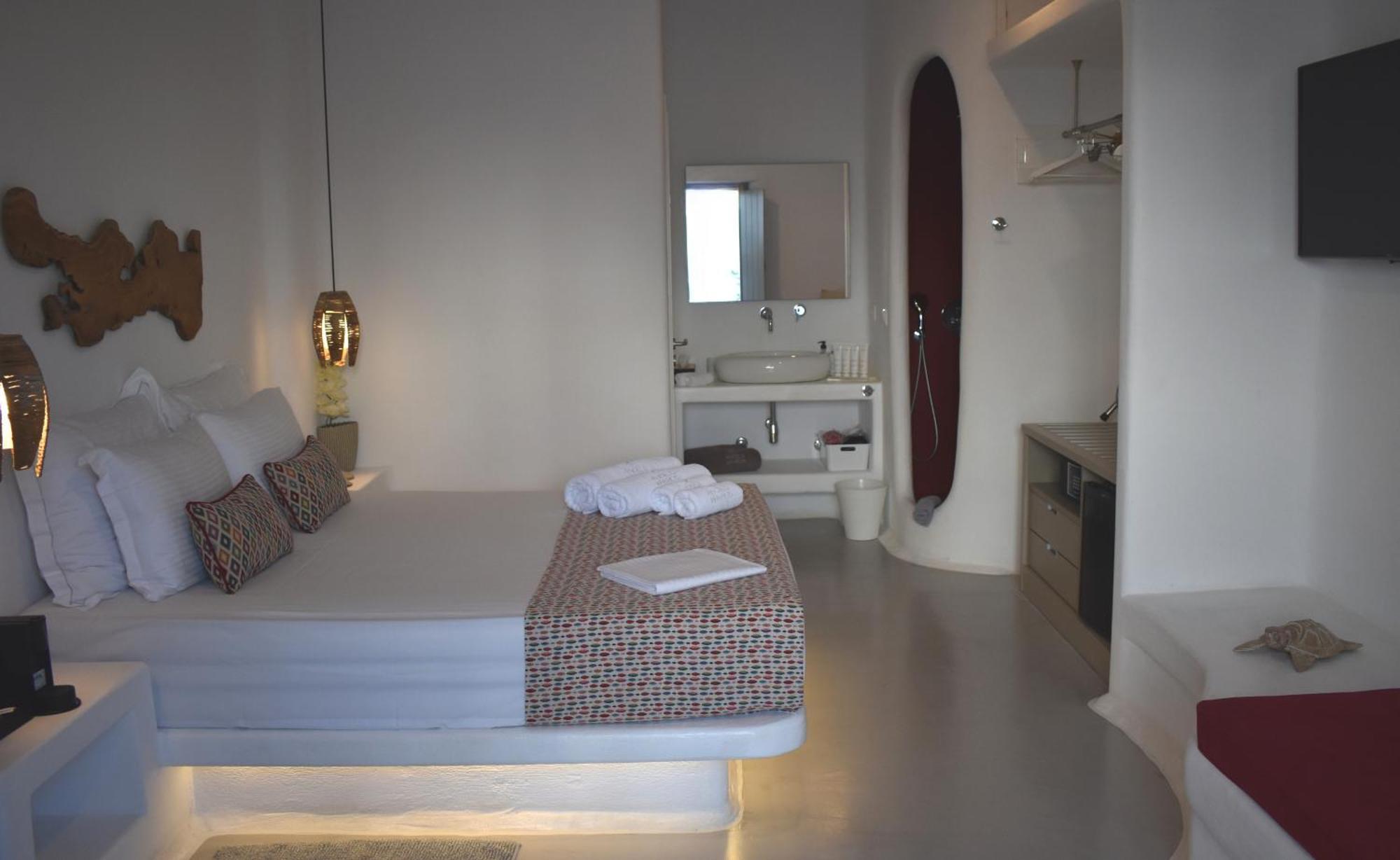 Angels Pillow Luxury Boutique Residence - Adults Only 나오우사 객실 사진